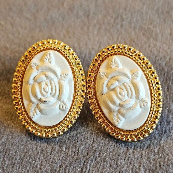 Hallmark Cards Rose Earrings - Picture 1 of 4